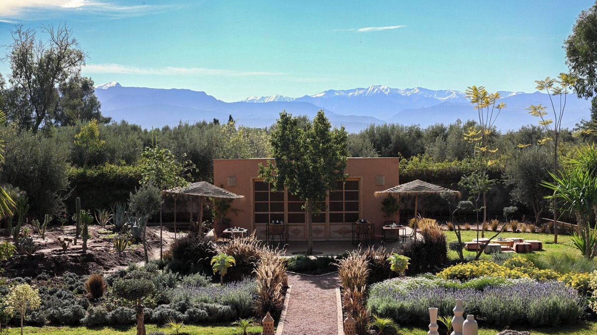 Tamazouzte Villa | Superb year-round heated pool villa with Atlas views, 4 suites of 50m2.