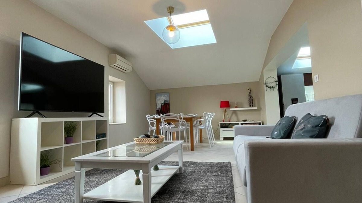 Tain-l'Hermitage Apartment | Superbe Appartement Avec 2 Chambre - 9 Personnes - Parking Privé