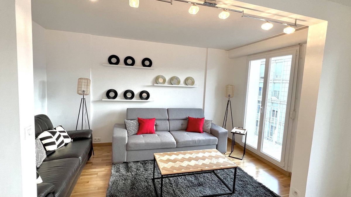 Saint-Gratien Apartment | Superbe Appartement en Centre-ville, 20 min de Paris, 5 min Denghien