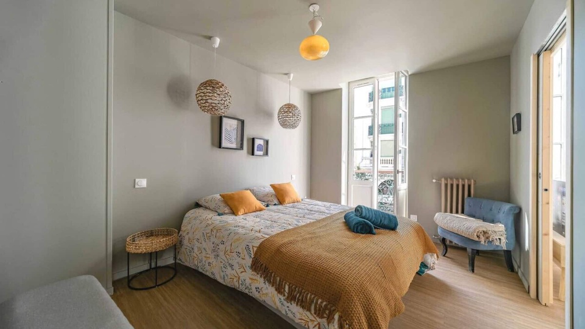 Vieux Vichy Apartment | Superbe appartement climatisé dans immeuble classé