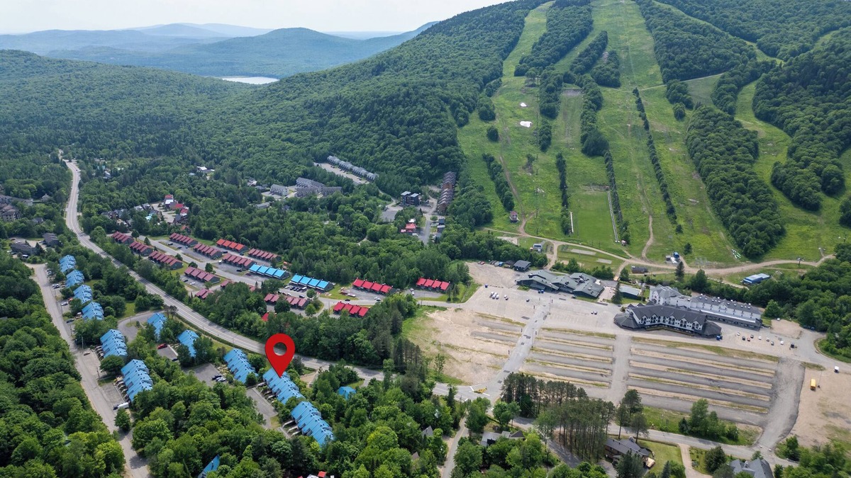 Stoneham Condo | Superbe Condo Face aux Pentes de ski Stoneham!
