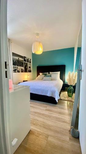 Teilhard House | Superbe Chambre avec vue et salle d eau privative dans duplex de 140m2 - proche CHU Clermont