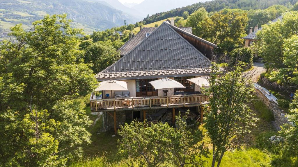 Barcelonnette Ski Chalet | Superbe ferme rénovée en chalet de luxe en PLEINE NATURE