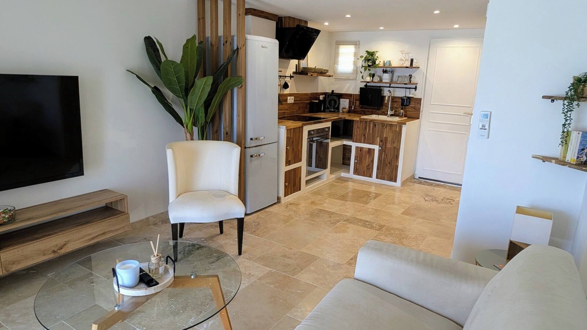 Saint-Vallier-de-Thiey Condo | Superbe Maisonnette Dans Résidence Avec Piscine
