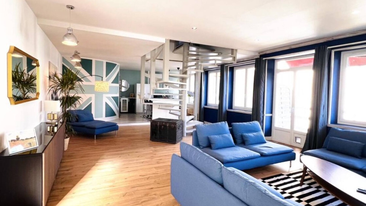 Lons-le-Saunier Apartment | Superbe Loft 160 m2, Pièce de vie 80 m2 Avec 3 Chambres et 2 Salles de Bain
