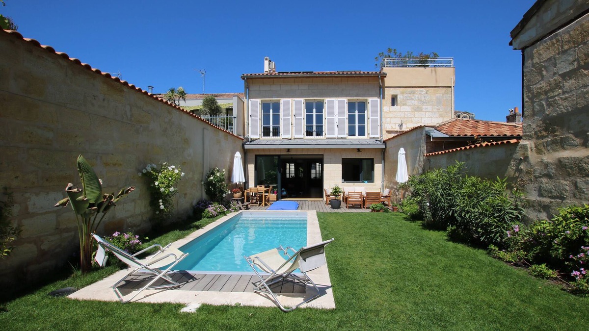 Meriadeck House | Superbe Maison en Pierre 4 Avec Jardin et Piscine à Bordeaux Centre Gambetta