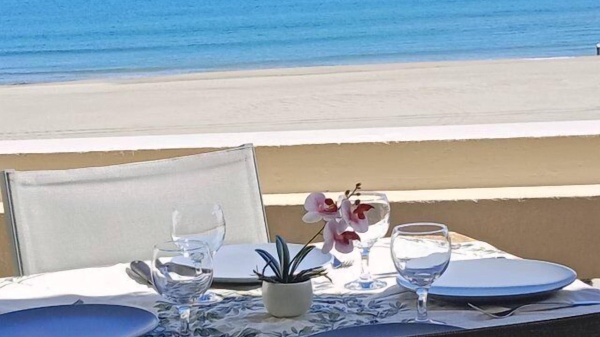 La Cote Radieuse Apartment | Superbe T2 Moderne,wifi, Climatisé Face Mer, Piscine et Parking
