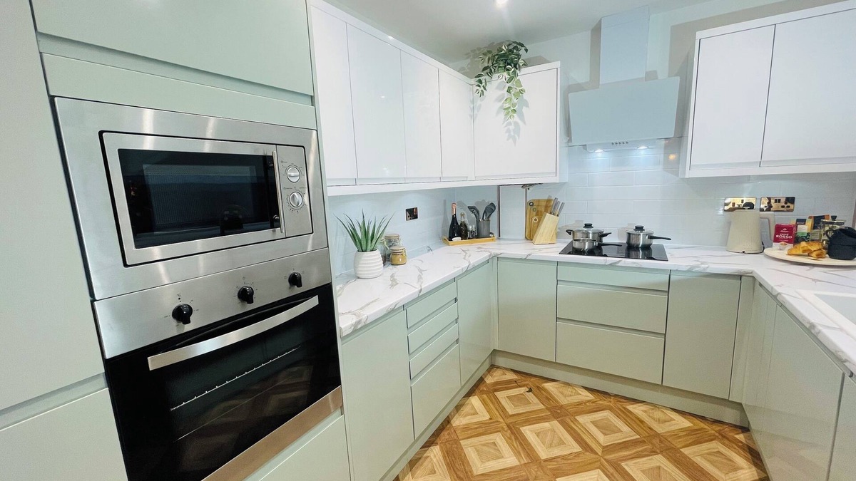 Ormskirk House | Superbly Stylish & Spacious 2 Bedroom Home in Ormskirk Town Centre