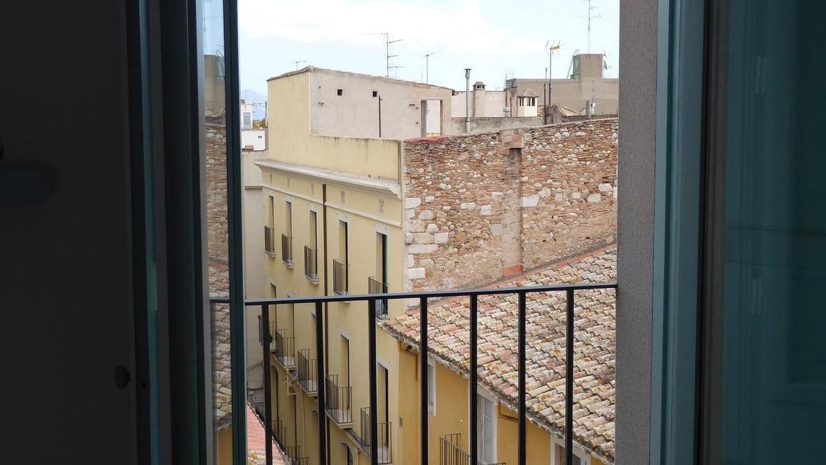 Figueres Condo | Supercéntrico apartment, bright and pedestrian mall