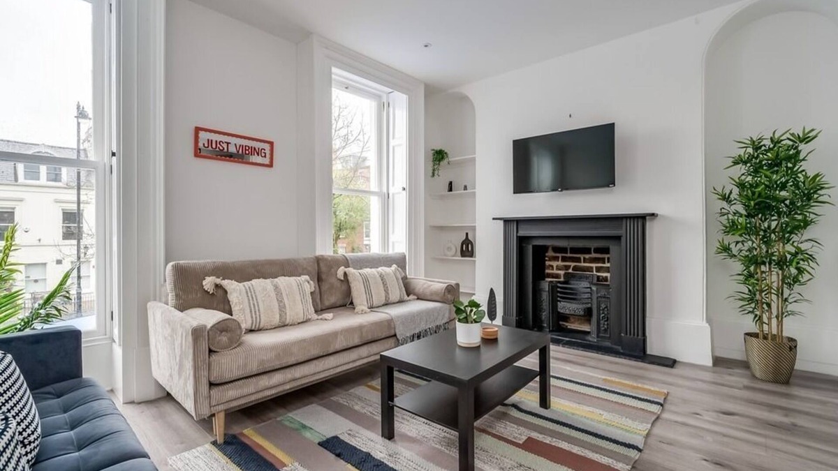Belfast City Centre Apartment | Superior 1-Bed Apartment @ Queen's Lofts