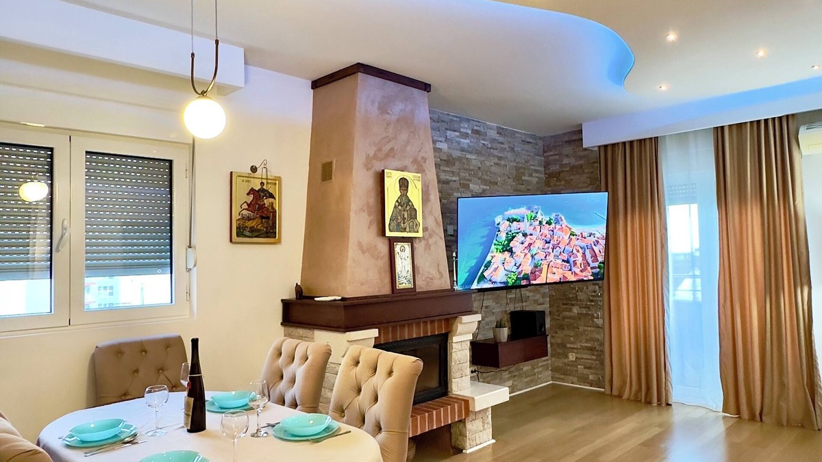 Maini Apartment | Superior 3bd Apartment in heart of Budva 120m2 🐳🏝️