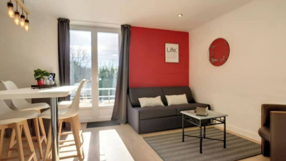 St-Meme-le-Tenu Apartment | Superior apartment n°1