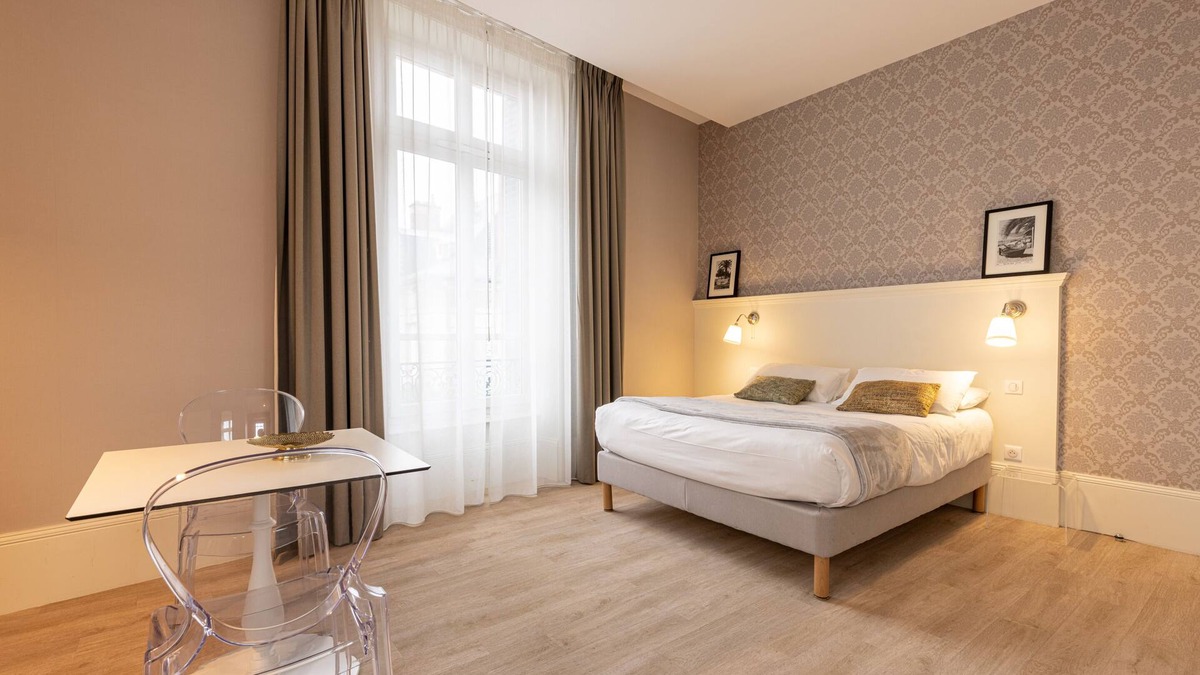 Limoges Apartment | Superior air-conditioned studio - Maison Blanche