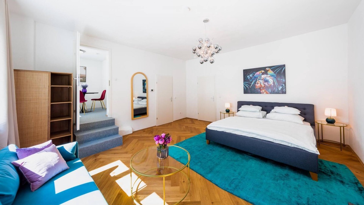 Krems an der Donau Apartment | Superior Apartment with Free Parking in Krems City Centre