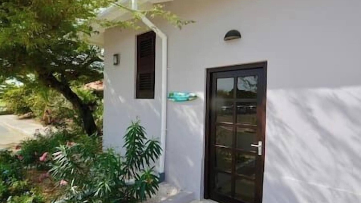 Sint Michiel Villa | Superior Blue Bay Beach Villa