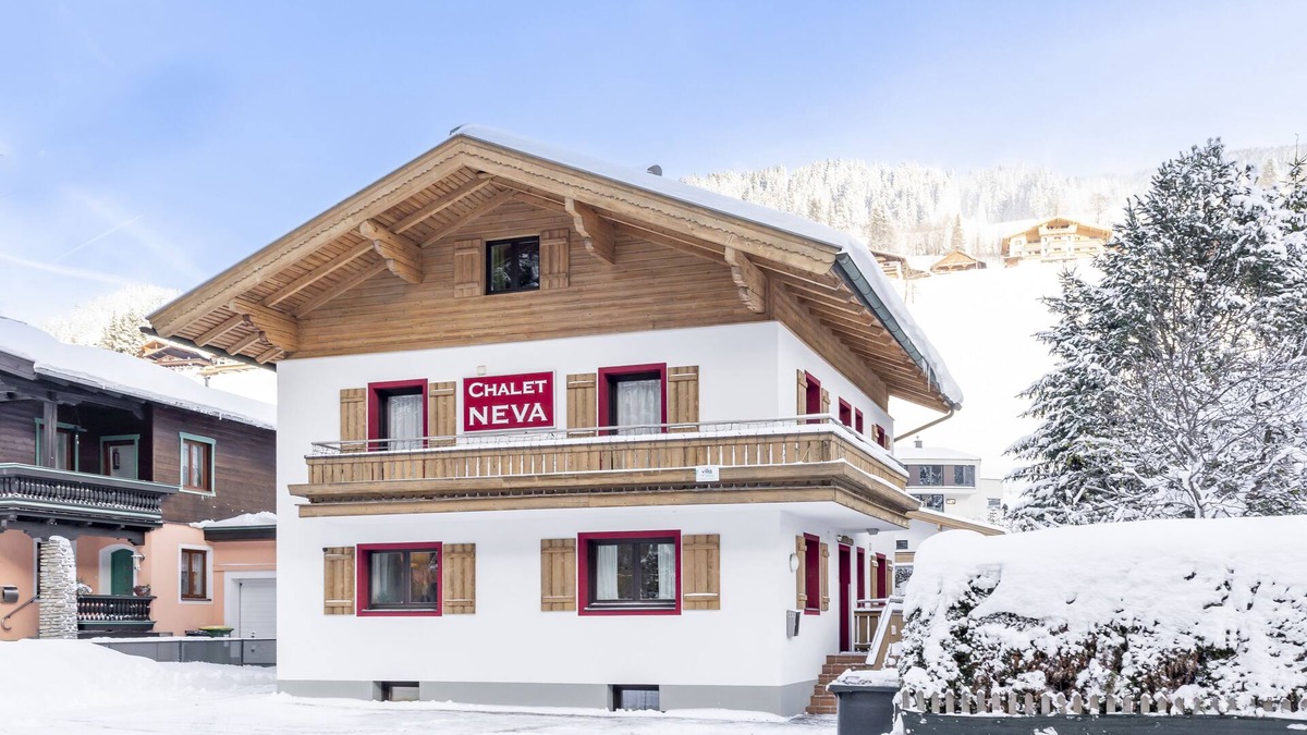 Saalbach-Hinterglemm Ski Chalet | Superior chalet with wellness near the centre