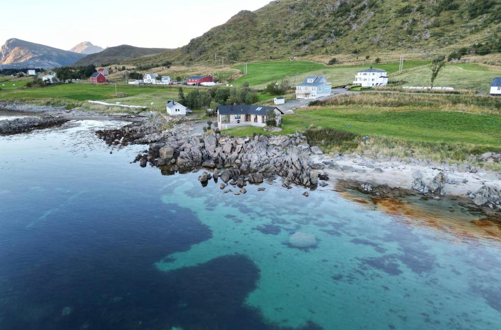Vestvagøy House | Superior Cabin with Private Beach Lofoten