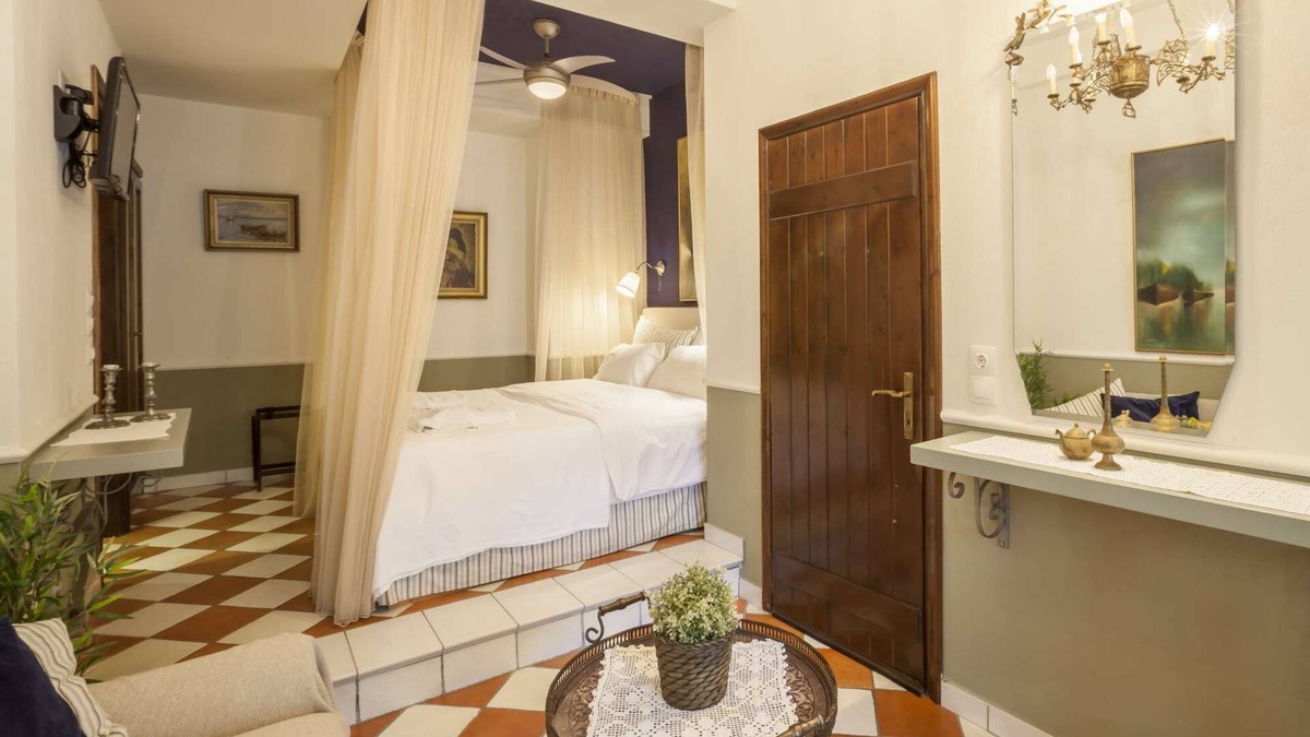 Paradhisos Hotel | Superior double room