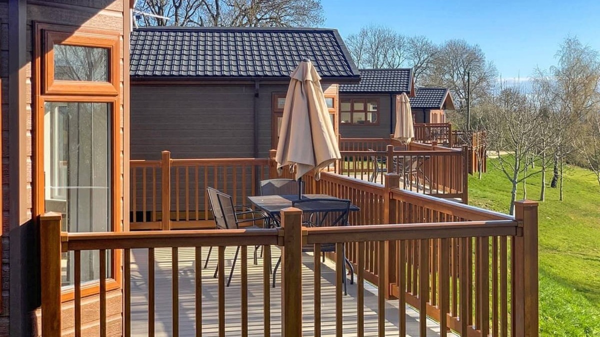 Tunstall Ski Chalet | Superior Lodge 2 Bed