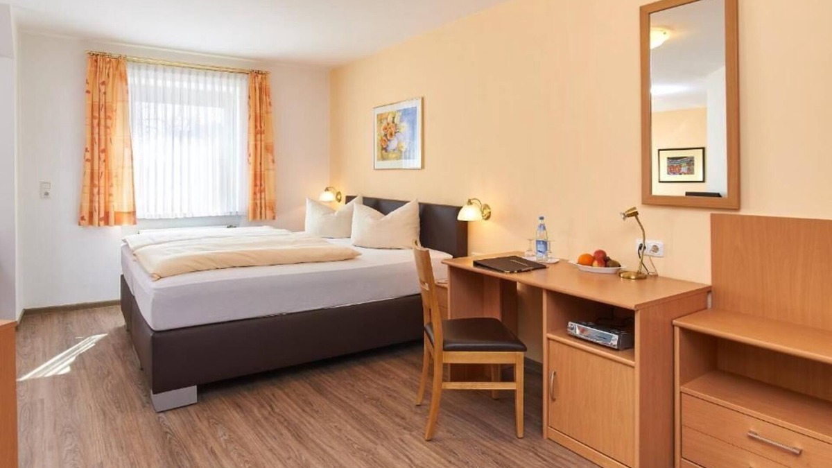 Neustadt an der Donau Apartment | Superior room Hallertau (23sqm) for up to 4 people