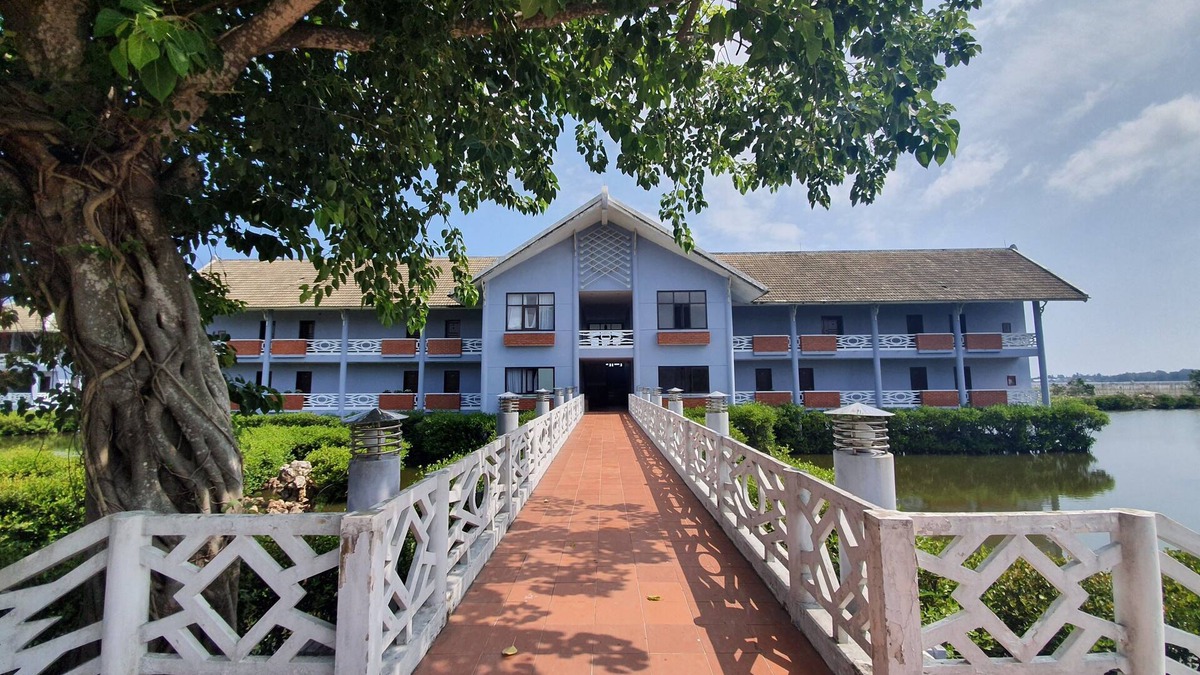 Thuan An Resort | SUPERIOR ROOM WITH LAGOON VIEW AT SUN & SEA RESORT