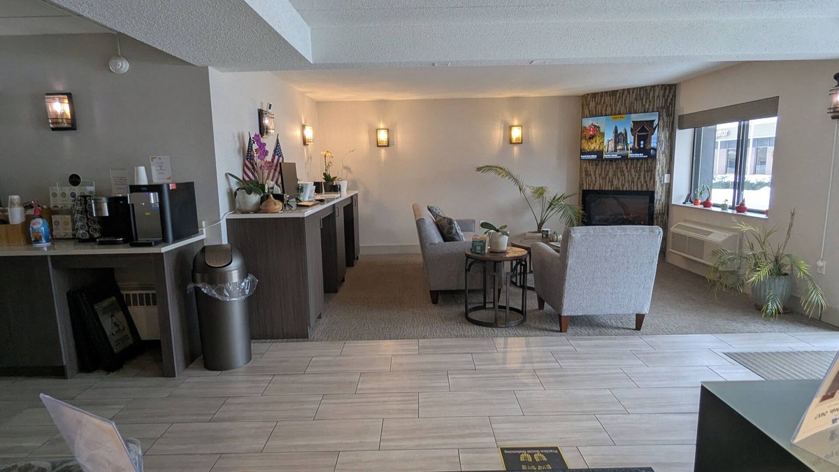 Marquette Hotel | Superior Stay Hotel