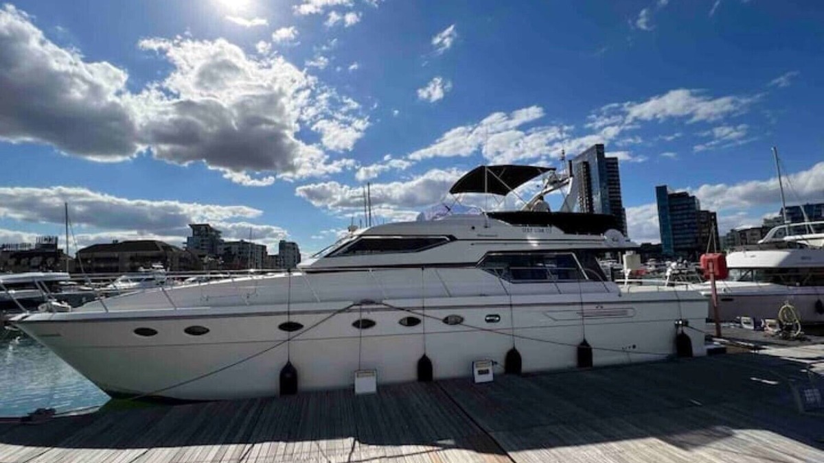 Southampton City Centre Boat Rental | Superyacht on 5* Ocean Village Marina, Southampton