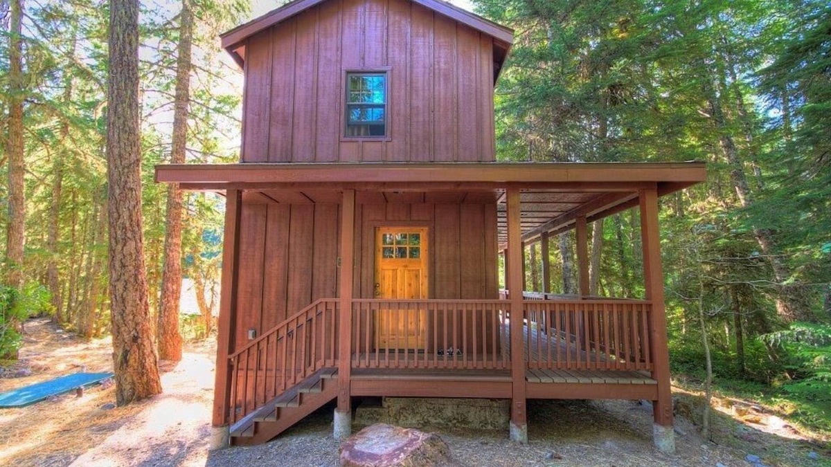 Government Camp Cabin | Support a great cause while on vacation!