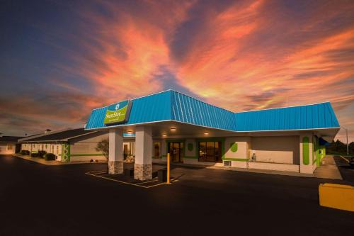 Higginsville Hotel | SureStay Hotel by Best Western Higginsville