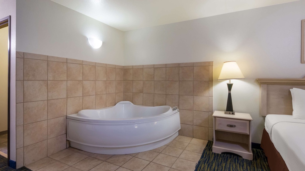 Falfurrias Hotel | SureStay Hotel by Best Western Falfurrias