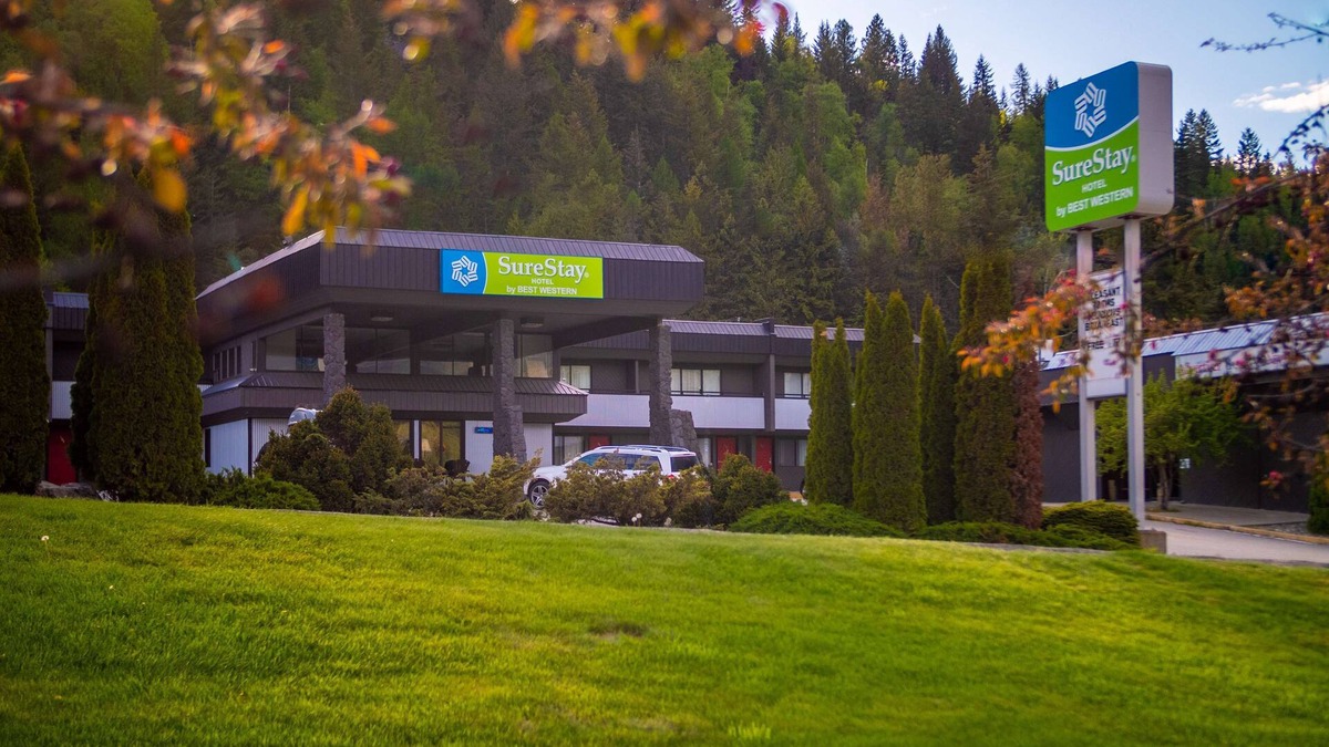 Castlegar Hotel | SureStay Hotel by Best Western Castlegar