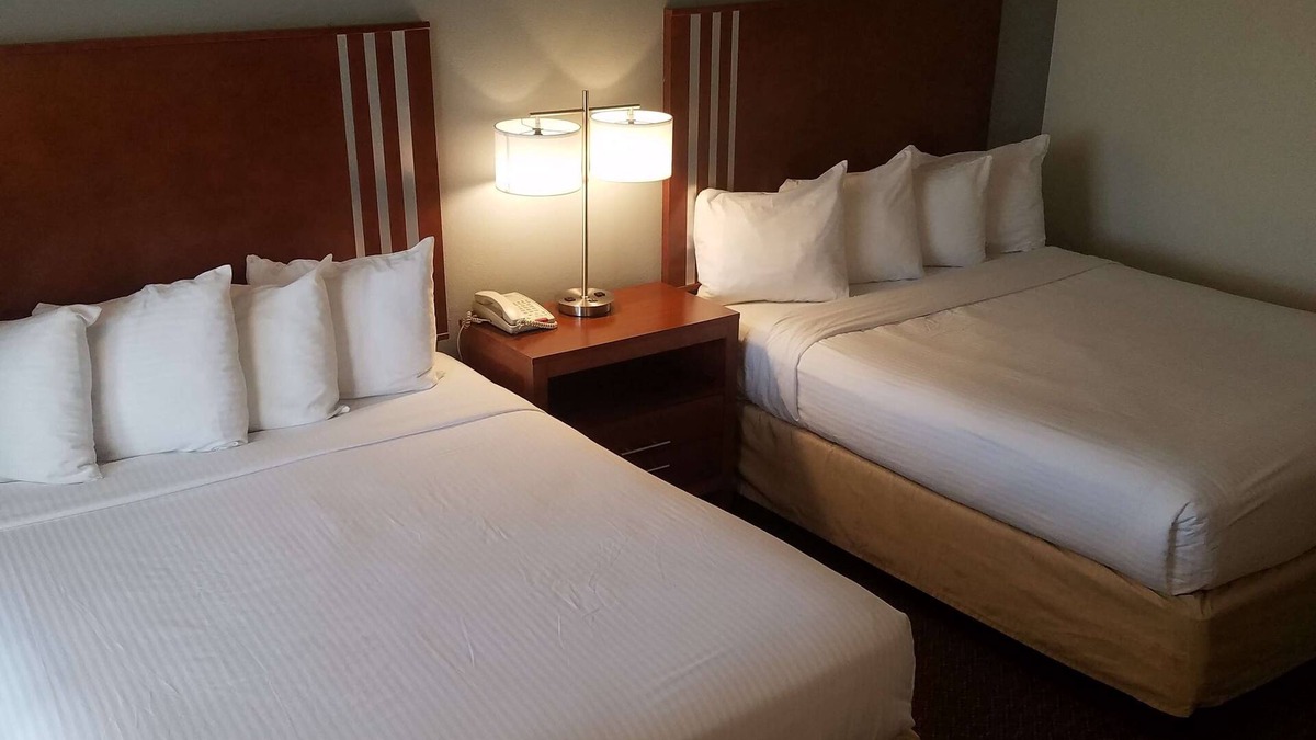 Hollister Hotel | SureStay Hotel by Best Western Hollister