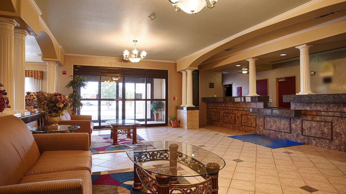 Quanah Hotel | SureStay Plus Hotel by Best Western Quanah