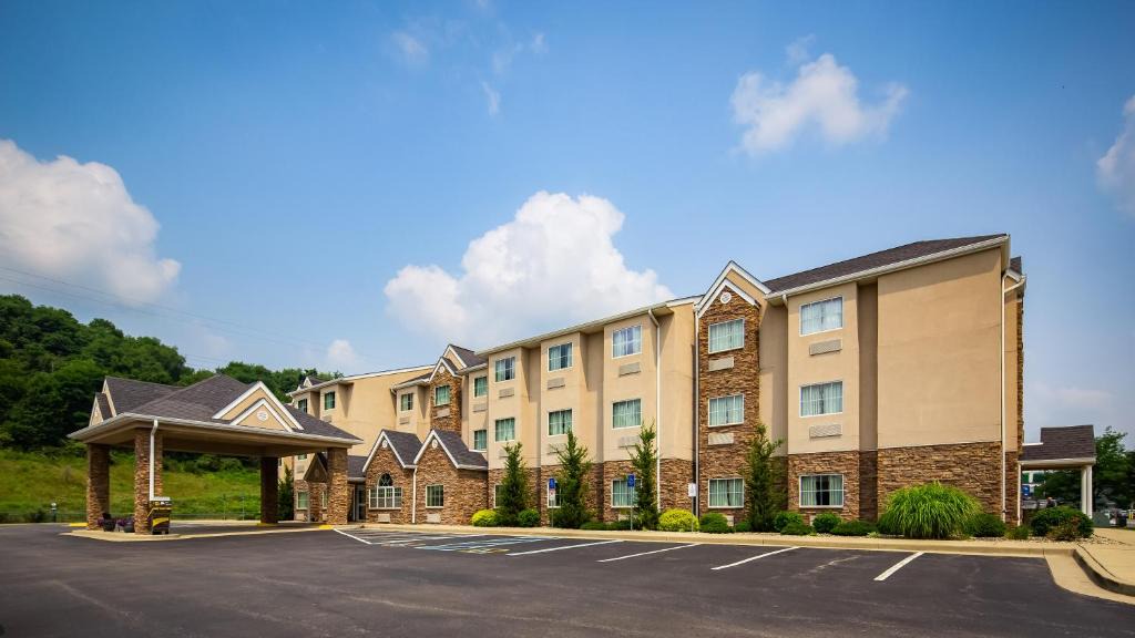 Buckhannon Hotel | SureStay Plus Hotel by Best Western Buckhannon