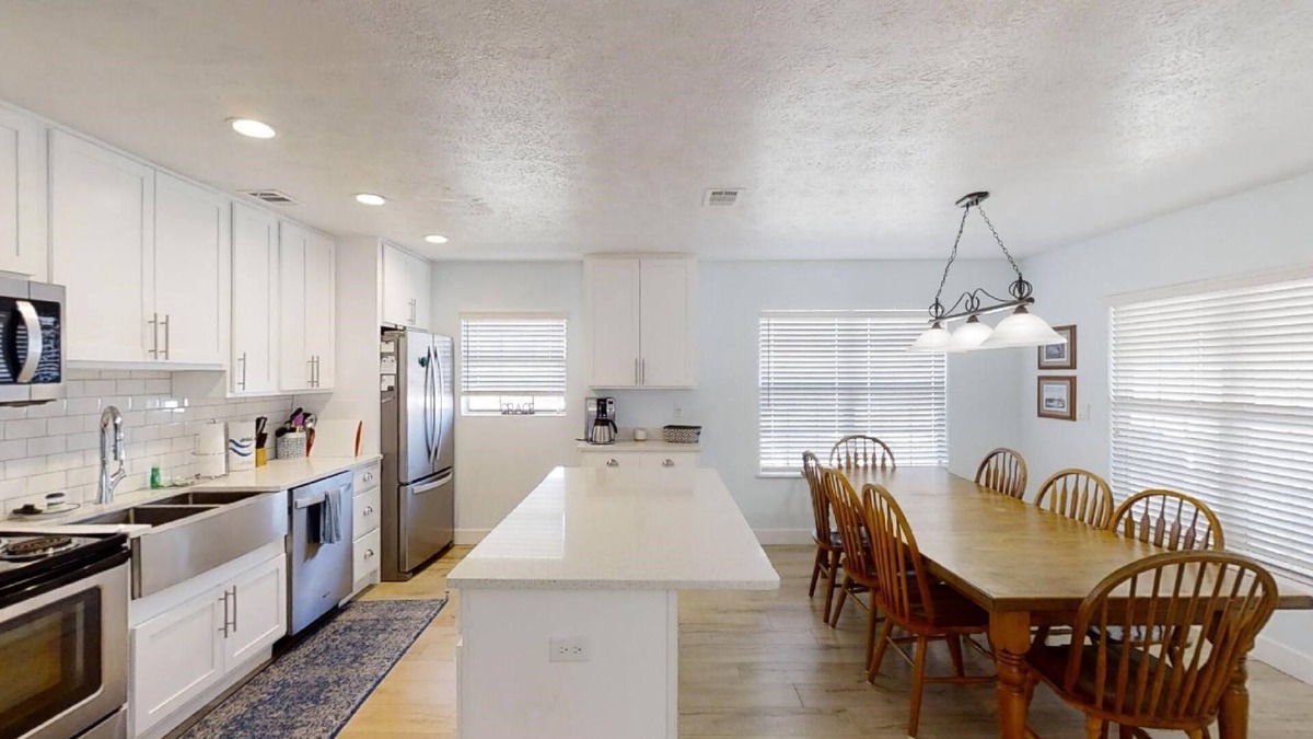 Surfcrest Village Cottage | Surf Crest 20 - 4 bedroom cottage with Ocean View from extended deck!