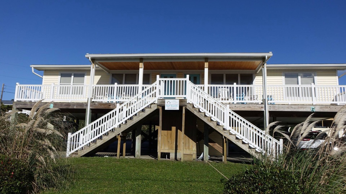 Emerald Isle House | Surf Sounds Beach Retreat, Completely Renovated, Enter your Relaxation Zone.