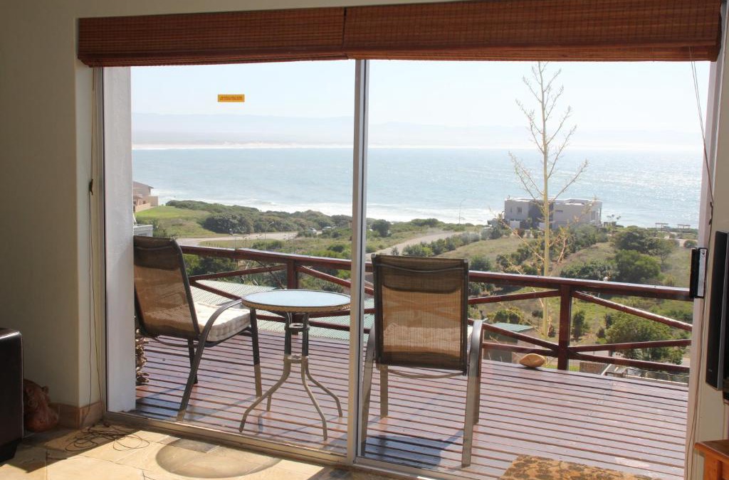 Wavecrest Apartment | Surf View