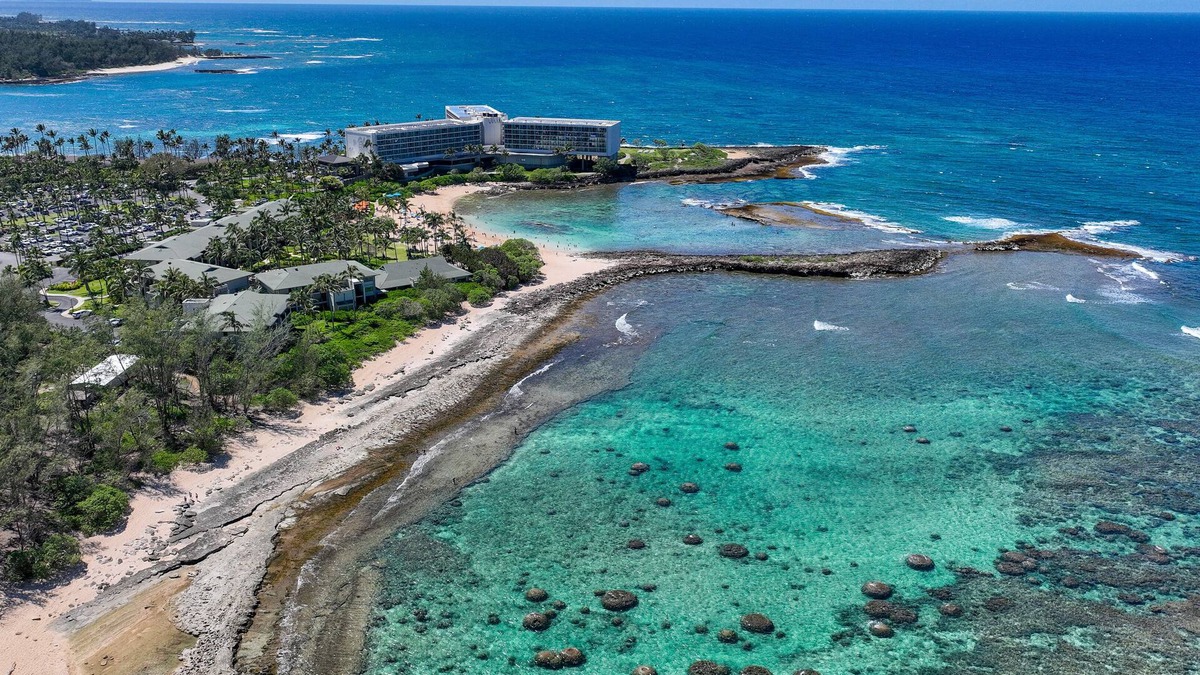 Kahuku Condo | Surfer's paradise on Oahu's North Shore - Split ACs