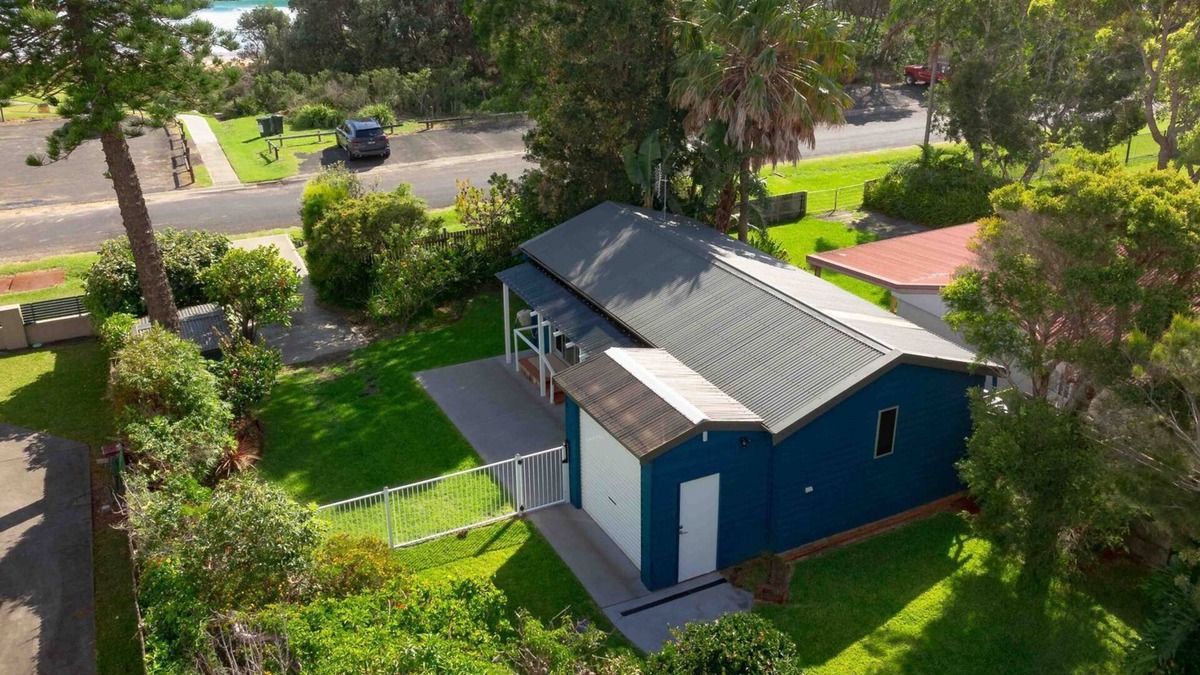Culburra Beach Apartment | Surfrider Studio - Pet Friendly - 1 Night Stays!