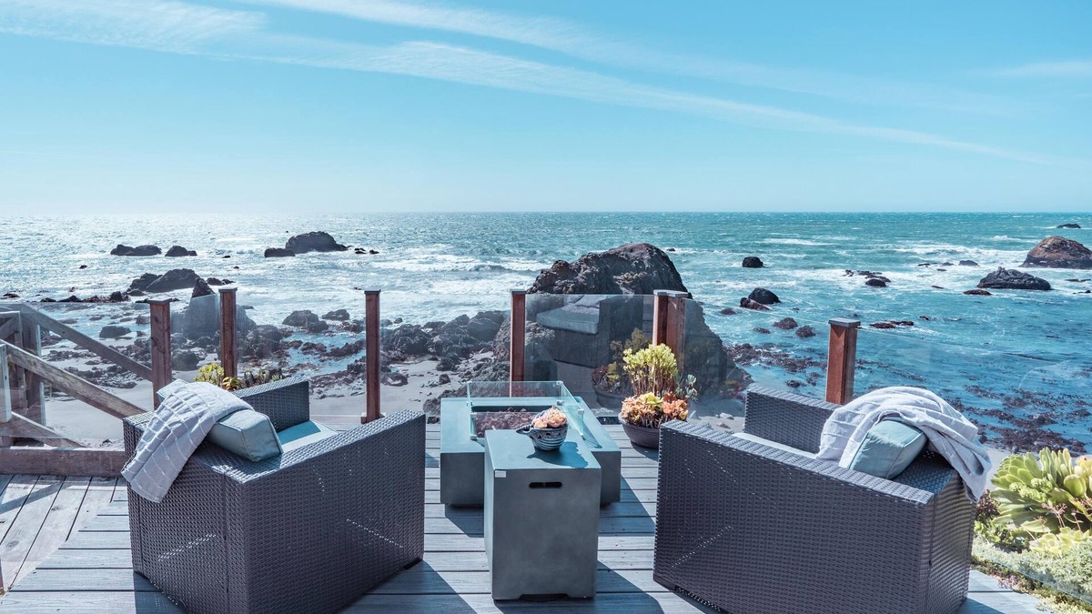 Sereno del Mar House | Surfscape Beach House