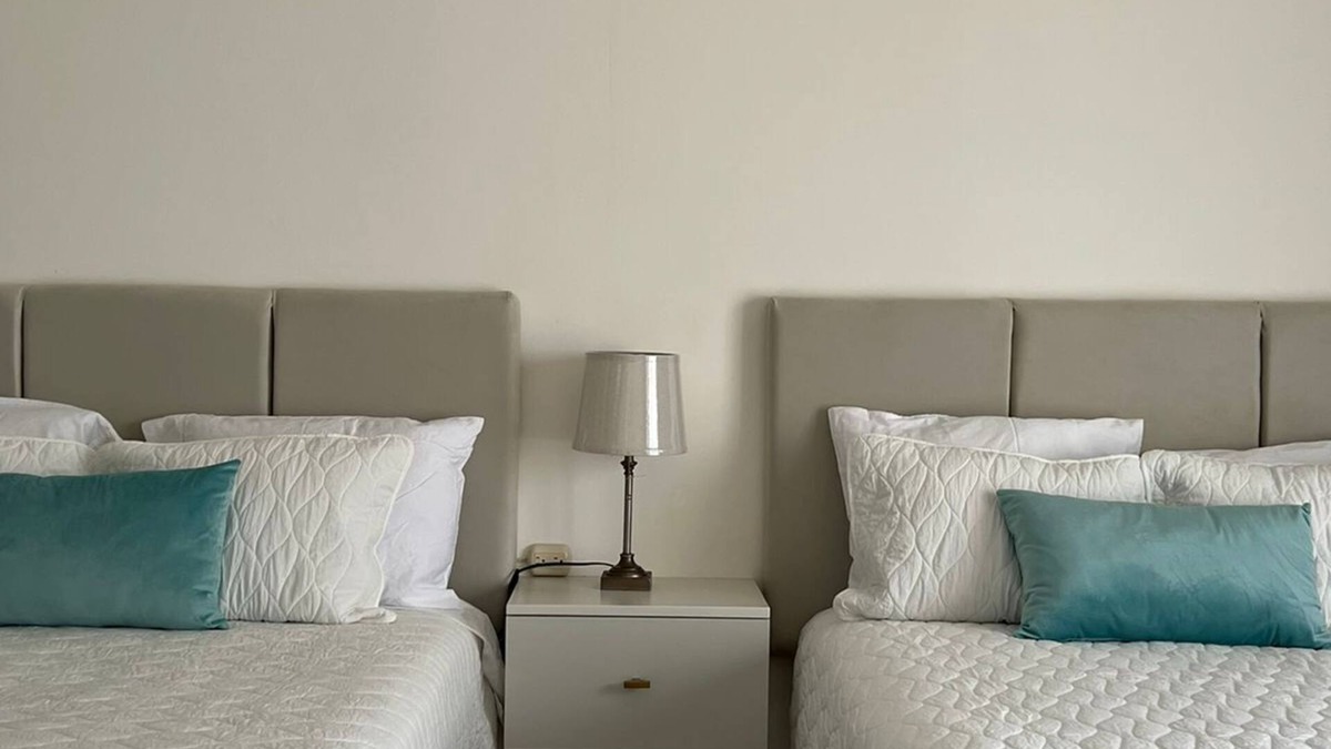 Sector 2 Hotel | Surprising, delicate, space for 3 with balcony sea view