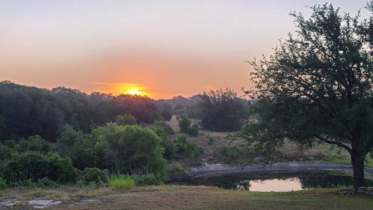 Bell County Cabin | Surrounded by Hill Country Beauty w/Pond; minutes from Historic Salado Village