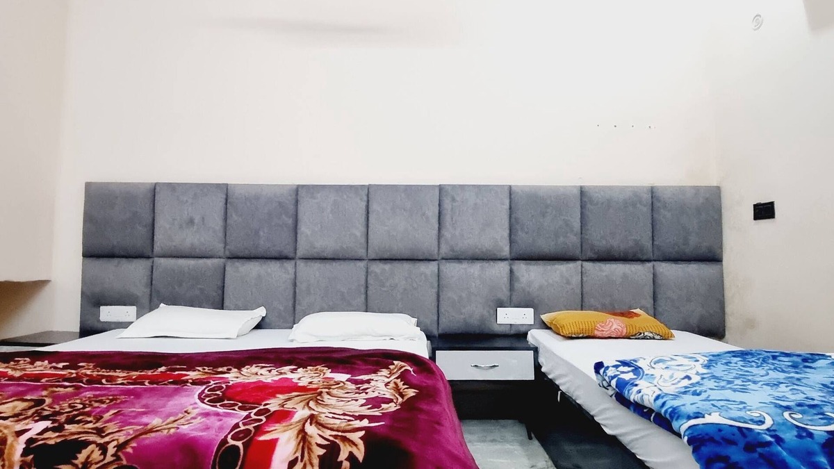 Haraiya Hotel | Surya Palace