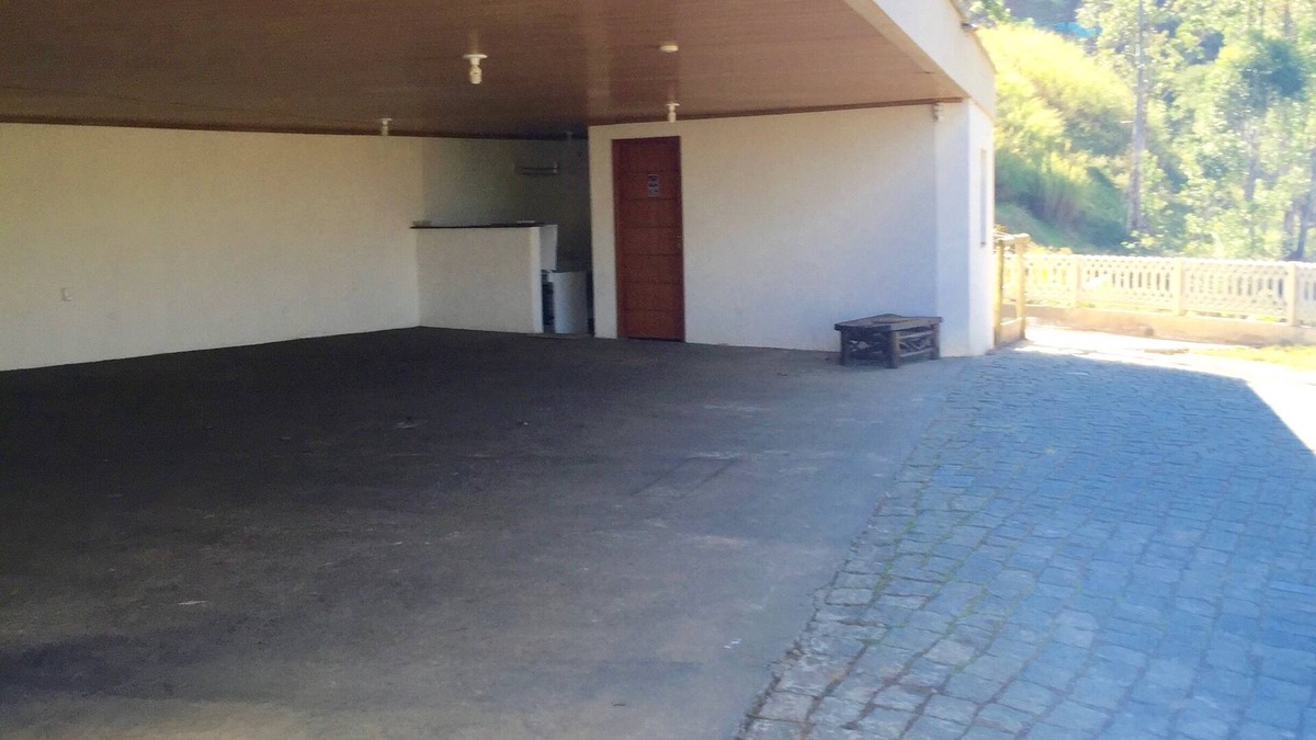 Aeroporto de Juiz de Fora House | Suspended for selling