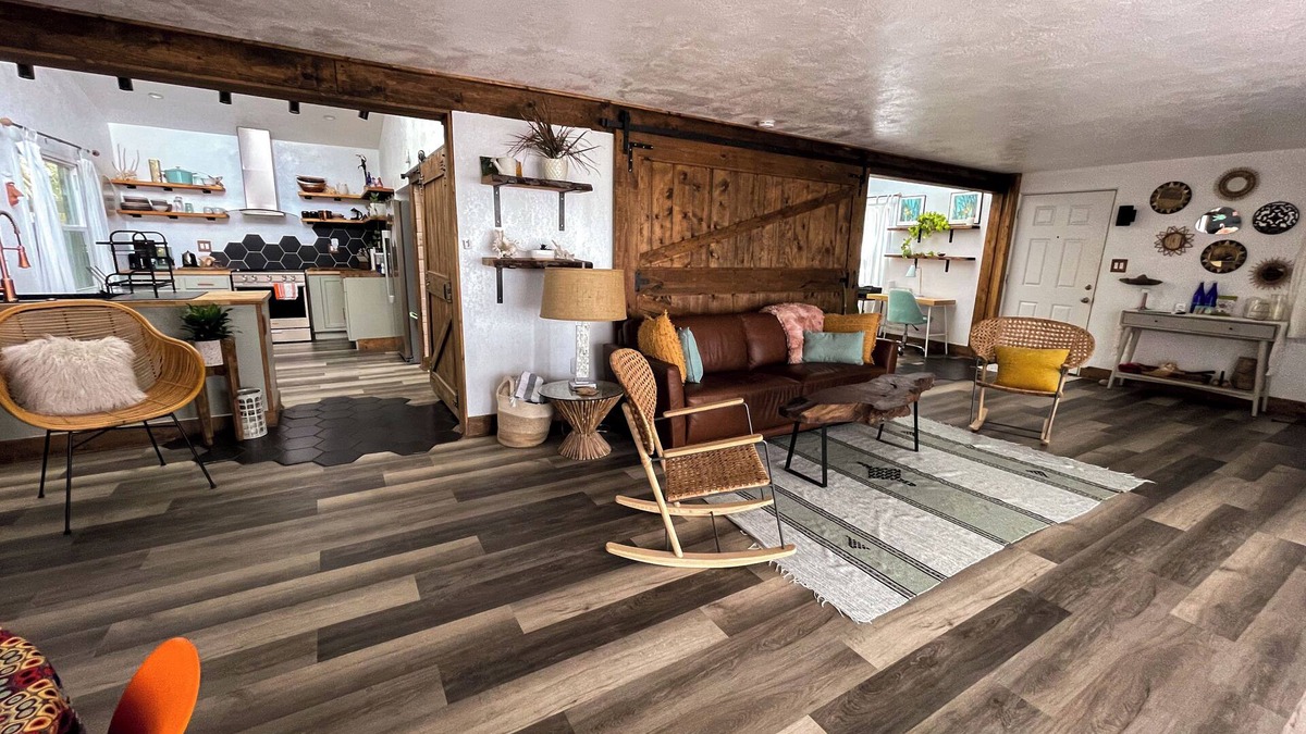 Port Orange House | Sustainable & Cozy Waterfront Getaway- relax, fish & kayak on Rose Bay!