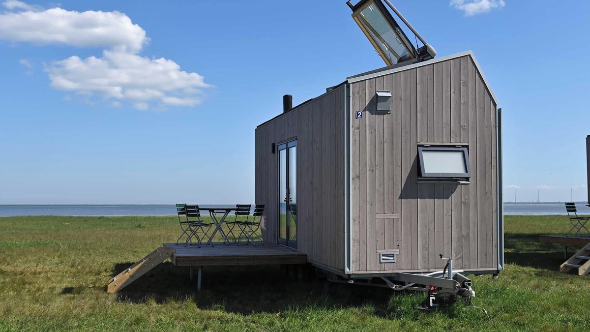 Schillig House | Sustainable Green Tiny House Pioneer 2 in Schillig on the North Sea
