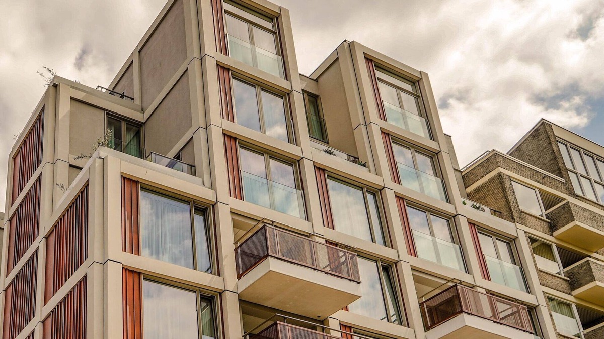 The Hague Center Apartment | Sustainable Stay with Terrace
