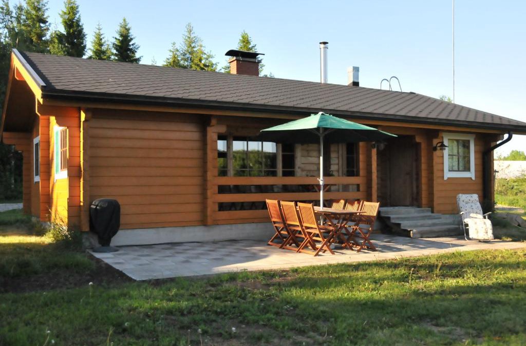 Tuusniemi Villa | Suvaksen Helmi