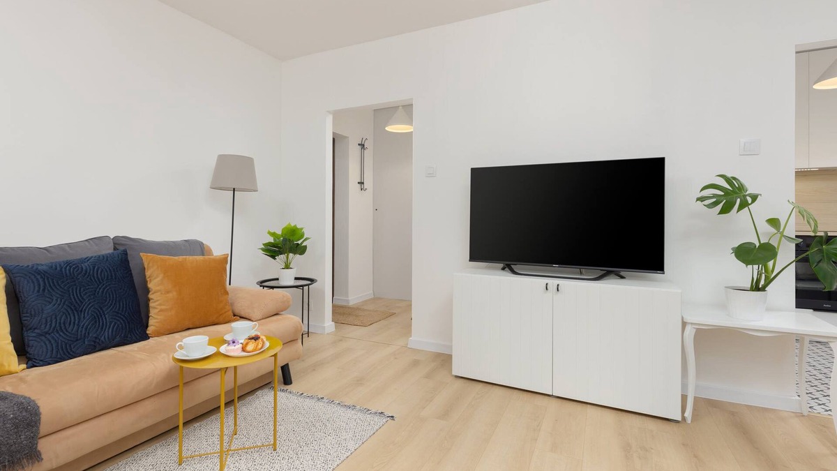 Targowek Apartment | Suwalska 9 | Spacious Apartment | 2 Bedrooms