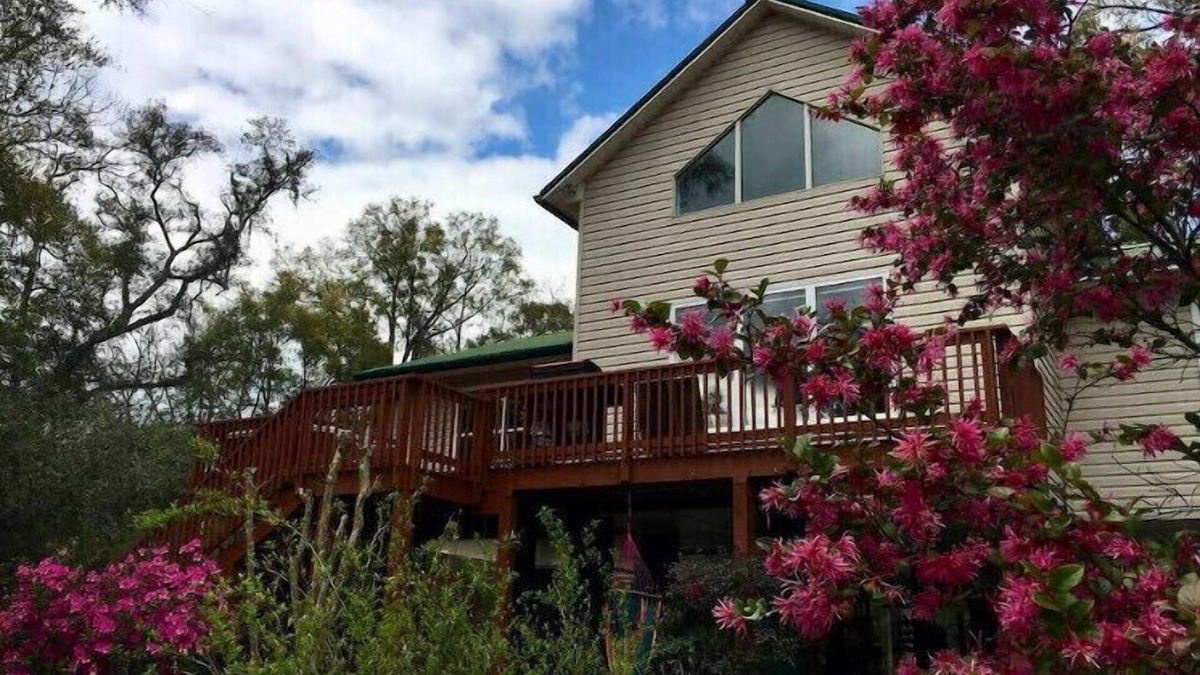 O Brien House | Suwannee River house, 18 acres of wilderness property; kayak, fish, swim, bike.